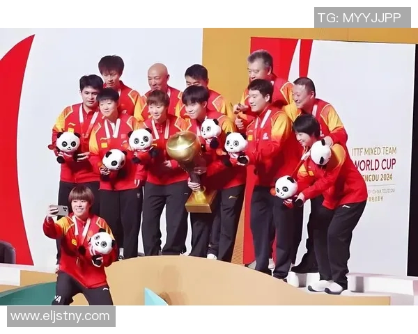 成都羽毛球队在世界杯舞台上的拼搏历程与荣耀追寻 成都羽毛球队在世界杯舞台上的拼搏历程与荣耀追寻