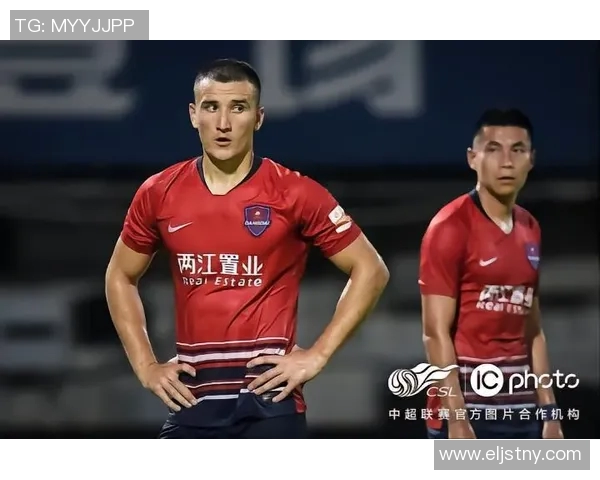 重庆羽毛球队在洲际杯中的灵活性表现引发热议展现出卓越的竞技水平与团队协作能力 重庆羽毛球队在洲际杯中的灵活性表现引发热议展现出卓越的竞技水平与团队协作能力