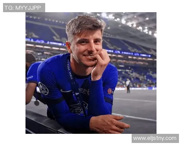 意大利足球明星帅哥的魅力瞬间与风采展示