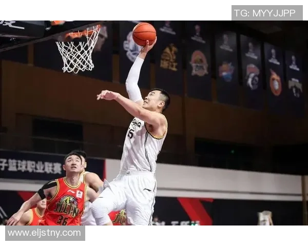 北京篮球队挑战赛点评：比赛经验与表现的深度分析与启示